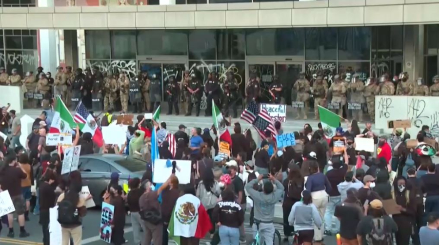 Комендантский час введён в Лос-Анджелесе для борьбы с беспорядками