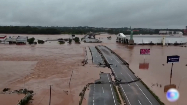 Число жертв наводнения в Бразилии возросло до 66