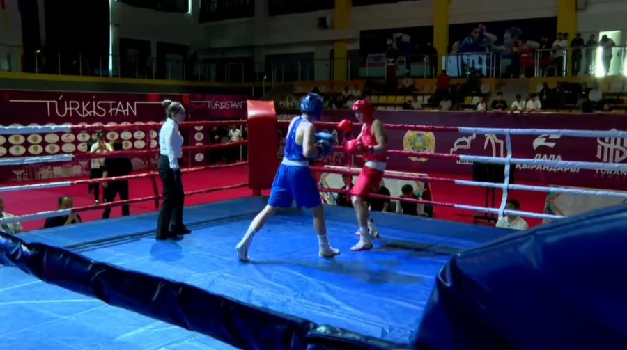 Бокстан Б. Саттархановты еске алу турнирі басталды