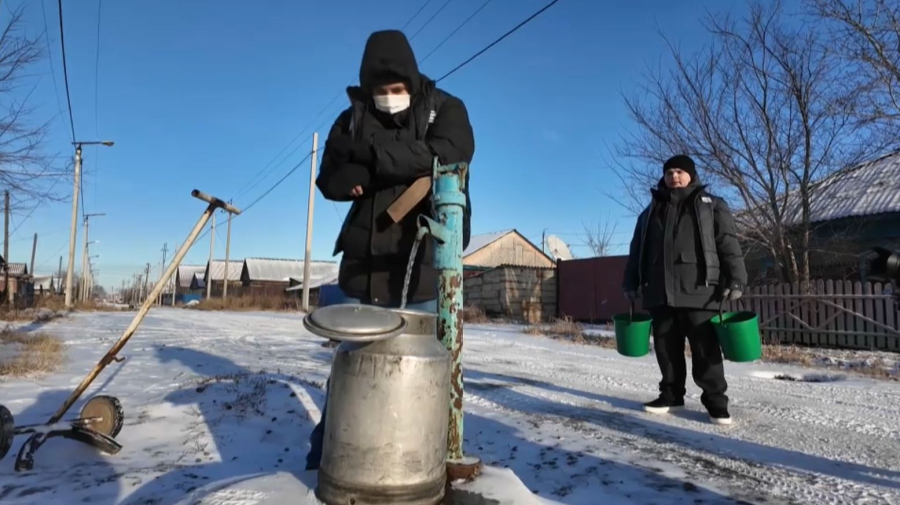 Волонтёры помогают пенсионерам в Петропавловске