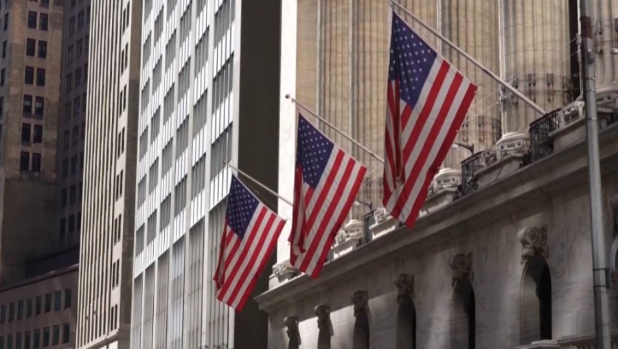 Gallup: интерес к переезду в США упал до 15%.