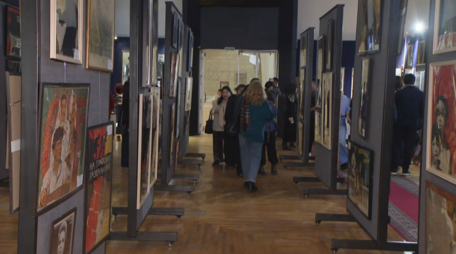 Ескі киноафишалардың көрмесі ашылды