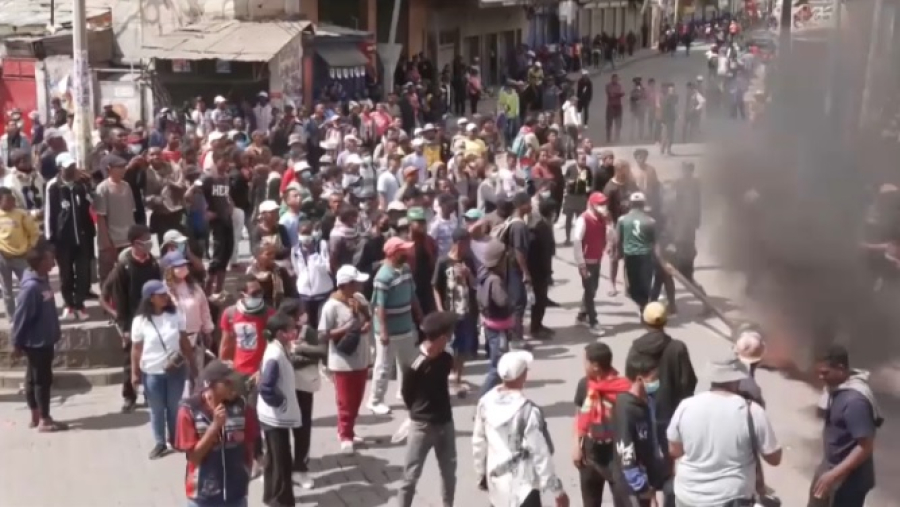 Массовые протесты не утихают на Мадагаскаре