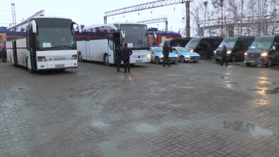 Члены Национального курултая прибыли в Бурабай