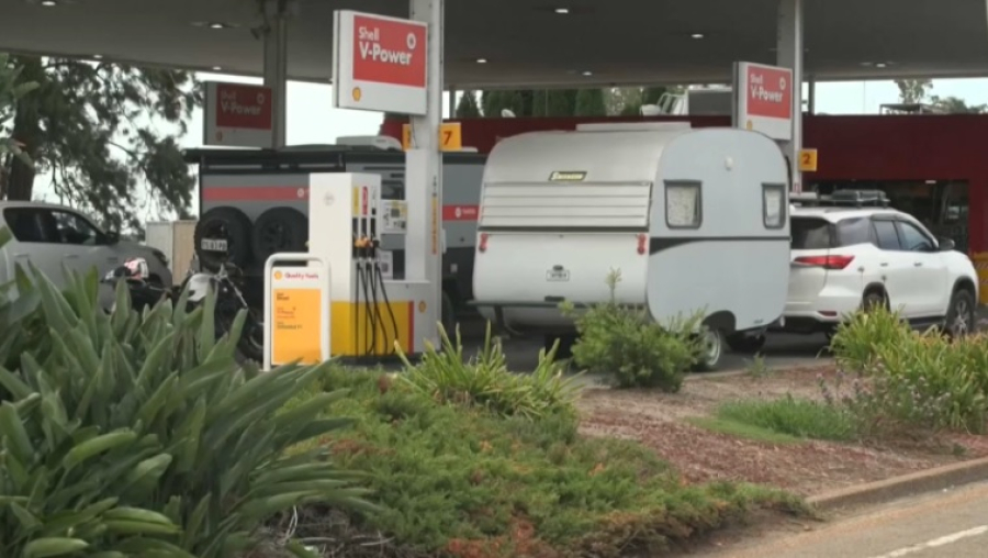 Десятки АЗС в Австралии остались без топлива