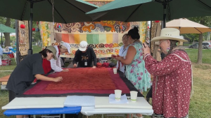 Казахстанские ремесленники зарабатывают славу на фестивале в Вашингтоне