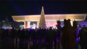 Новогоднюю елку зажгли в Алматы