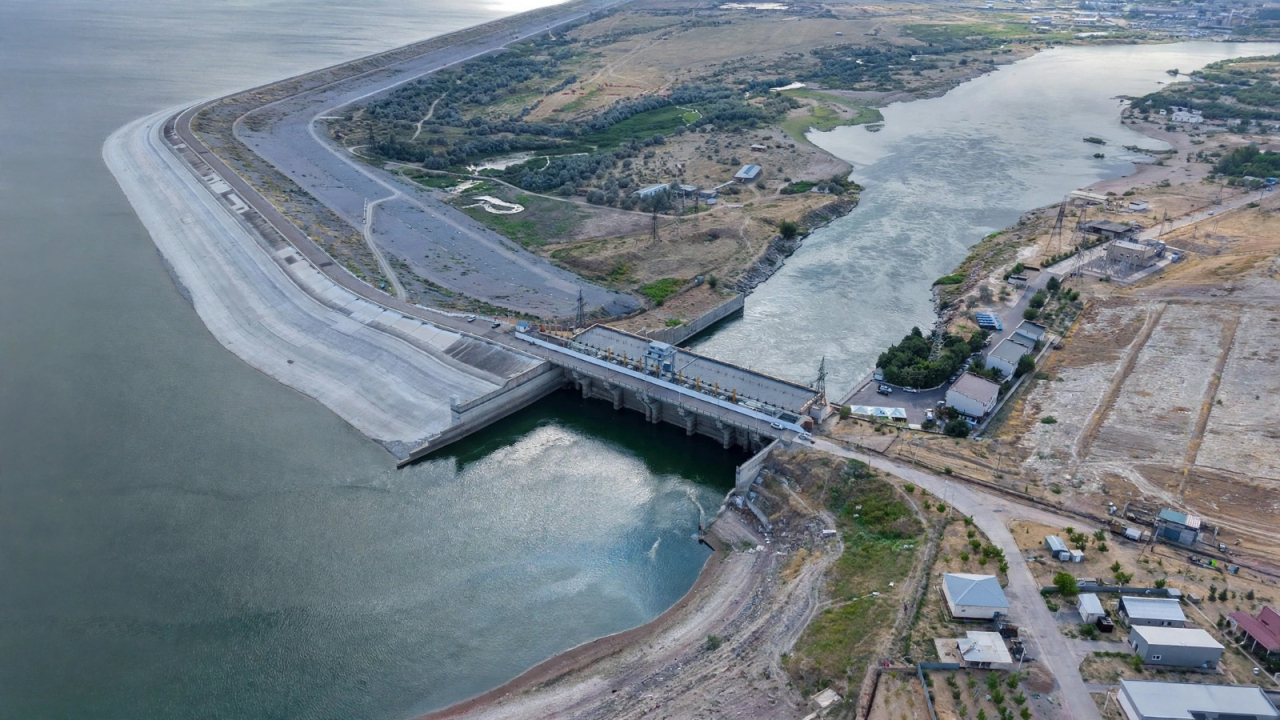 В Шардаринское водохранилище ожидается приток 10 млрд кубометров воды 