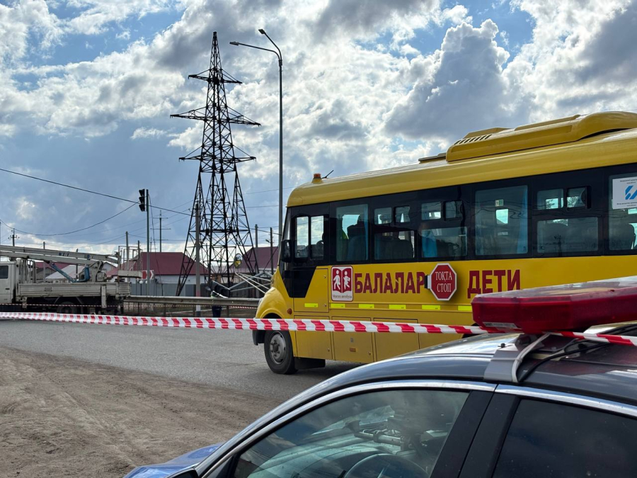 Дети пострадали в аварии со школьным автобусом в ЗКО