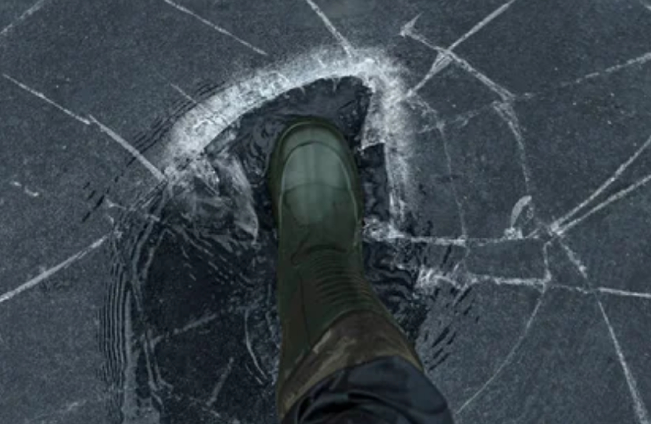 Спасатели предупредили об опасности тонкого льда в Астане