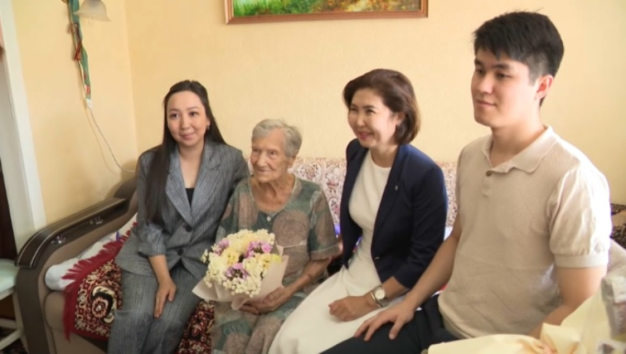 Вековой юбилей отметила ветеран войны из Алматы