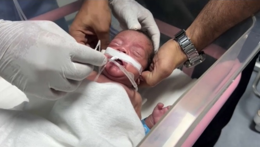 Младенцев эвакуируют из больницы в Газе