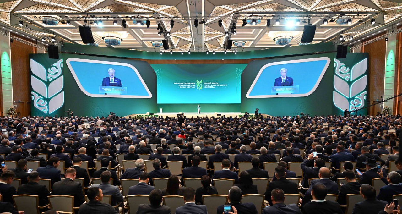Президент принимает участие в Форуме работников сельского хозяйства