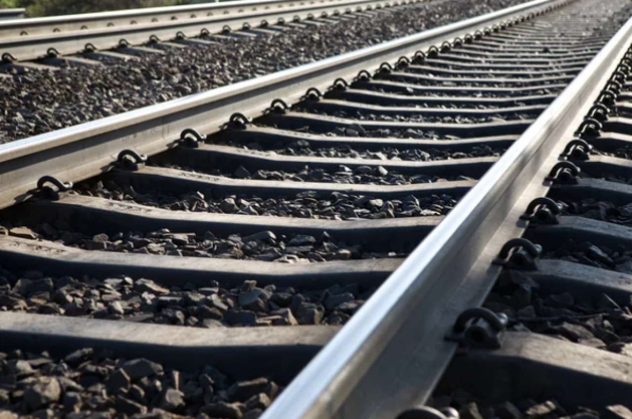 Машинист предотвратил наезд на транспорт в Акмолинской области