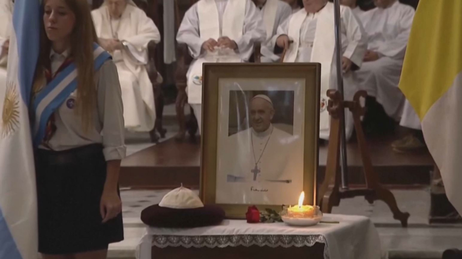 Ряд стран объявил траур в связи со смертью Папы Франциска