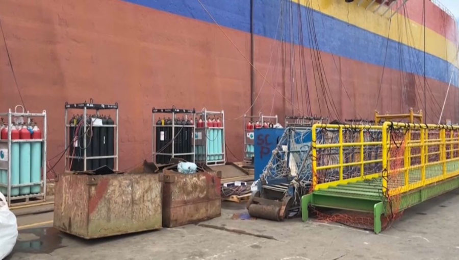 Индонезияда мұнай танкерінің өртінен он адам қаза тапты