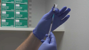 Больше 200 прививок от COVID-19 получил житель Германии