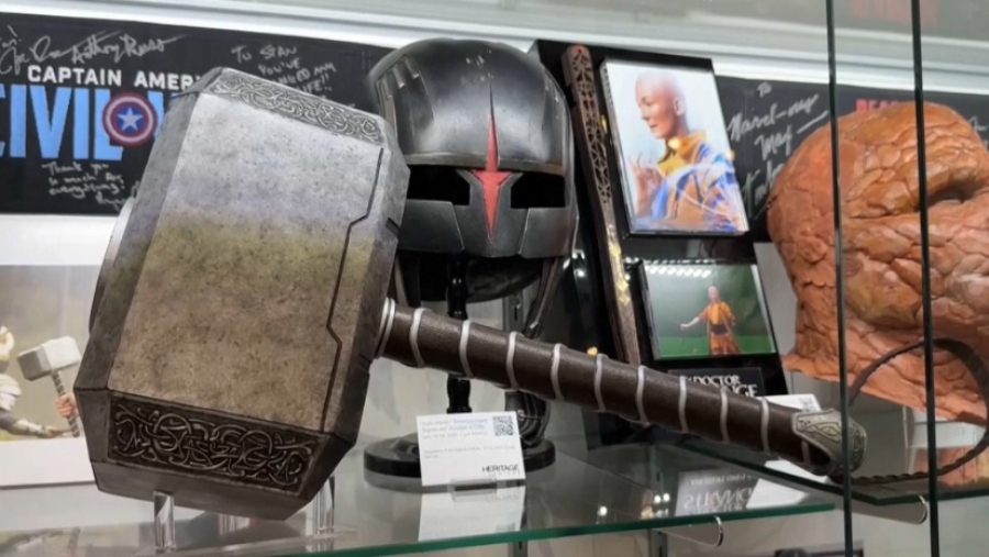 Культовые кинореквизиты выставили на торги в США