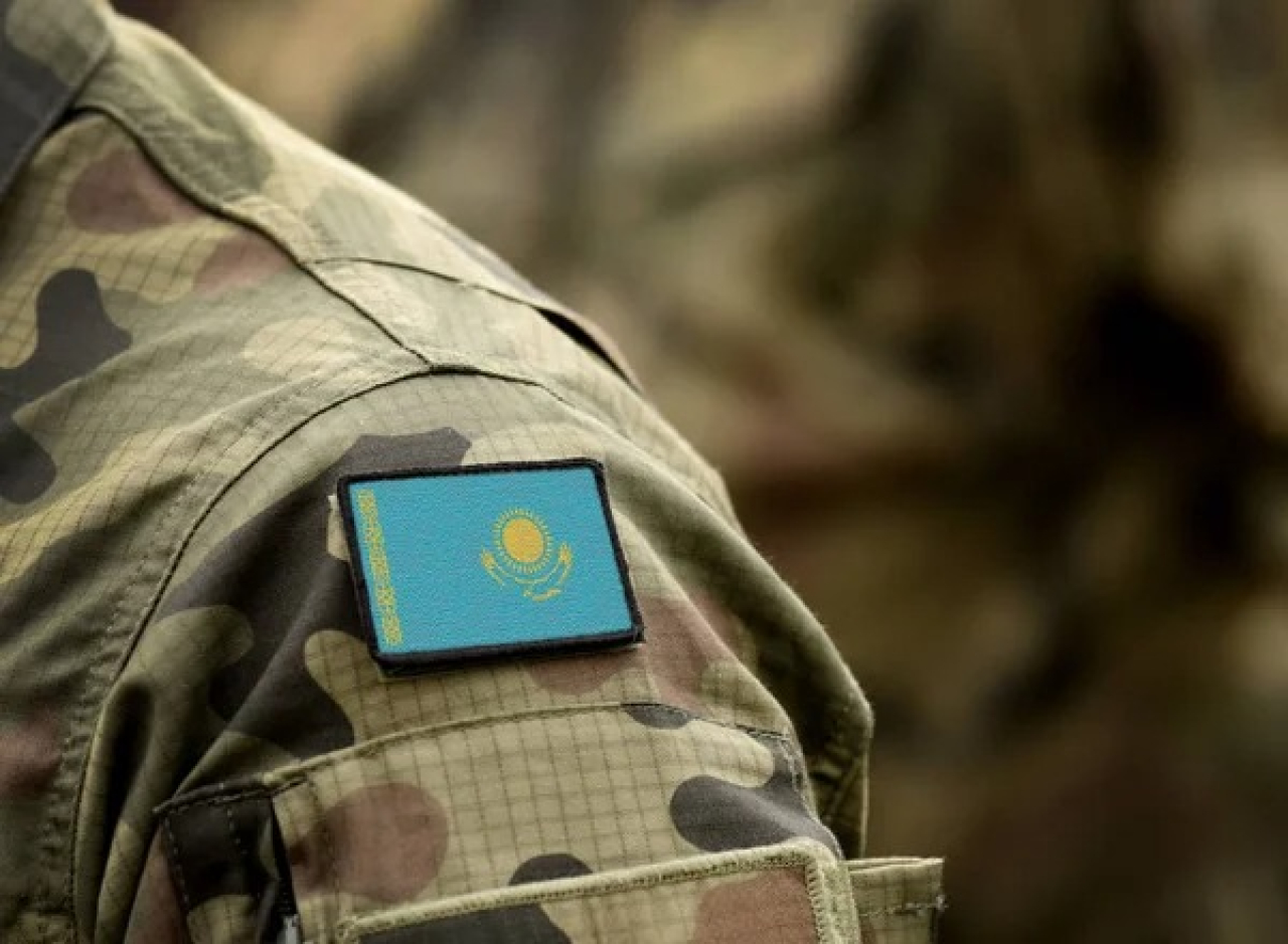 В Казахстане расширили социальные гарантии для военных
