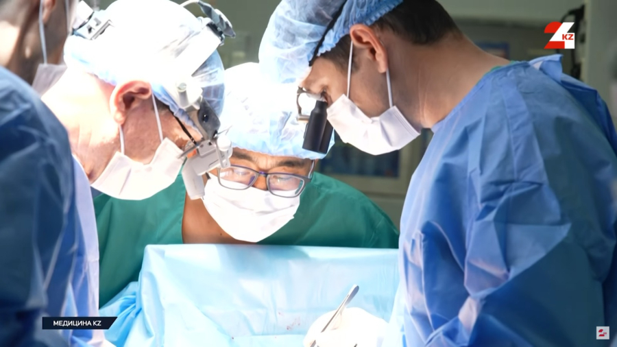 Туабітті дерттің емі: 12 жастағы балаға жүрегін тоқтатып операция жасалды