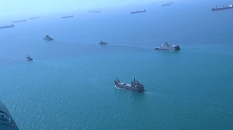 У входа в Ормузский пролив атакован танкер