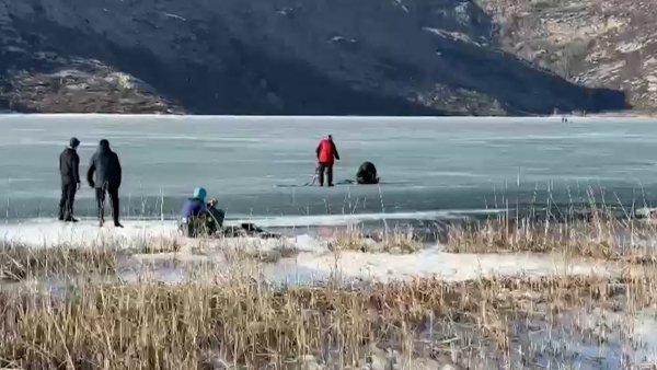 ШҚО-да 2 балықшы құтқарылды