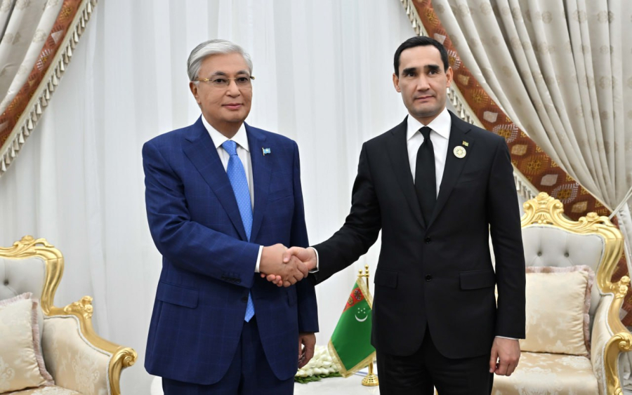 Токаев провел встречу с Президентом Туркменистана