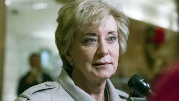 Сенат США утвердил Линду Макмэхон на пост министра образования