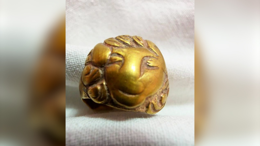 Археологи обнаружили золотой перстень сакской эпохи