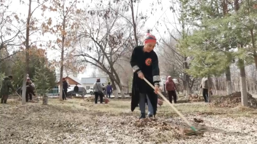 «Таза Қазақстан»: в Жетысу очистили от мусора парки и скверы