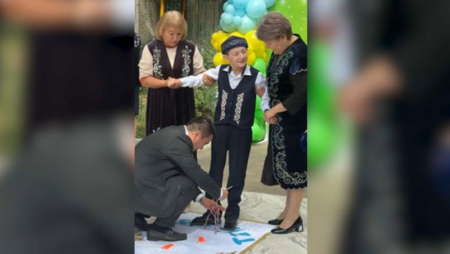 Сал ауруына шалдыққан жеткіншек өздігінен жүріп кетті