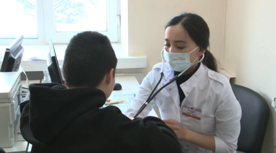 Мальчиков в Казахстане начнут вакцинировать от ВПЧ