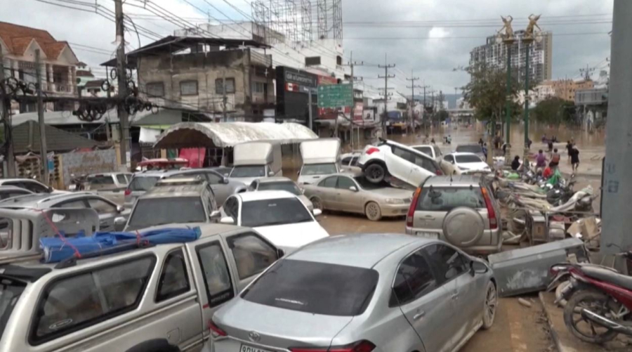 Таиландта тасқыннан 3 млн адам зардап шекті