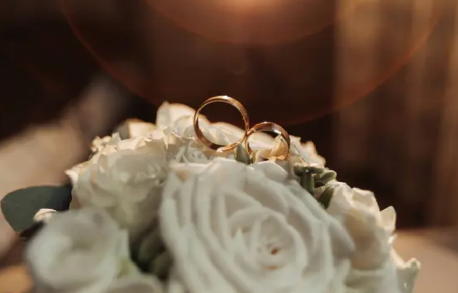 Казахстанцы назвали главные причины вступления в брак