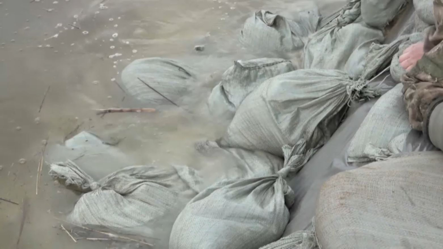 СҚО-да тасқынға қарсы тұрғызылған бөгетке зақым келді