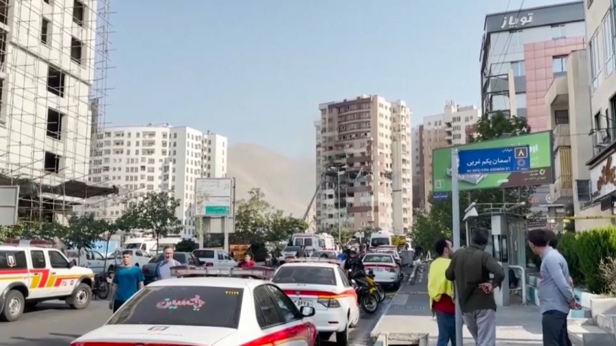 Жители покидают Тегеран из-за атак Израиля