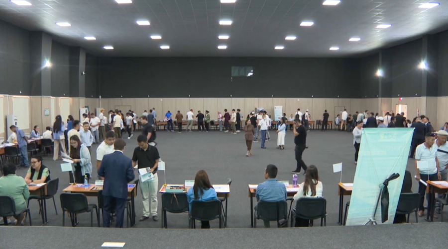 Ярмарку вакансий провели в Атырау