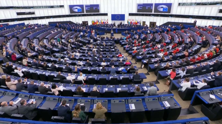 Европейская комиссия приостановит помощь Израилю