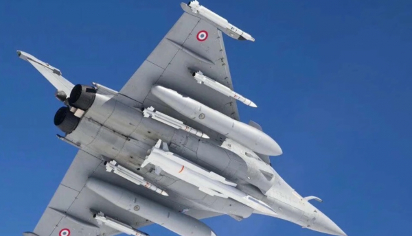 Францияда ядролық оқтұмсық алып ұшатын зымыран сыналды