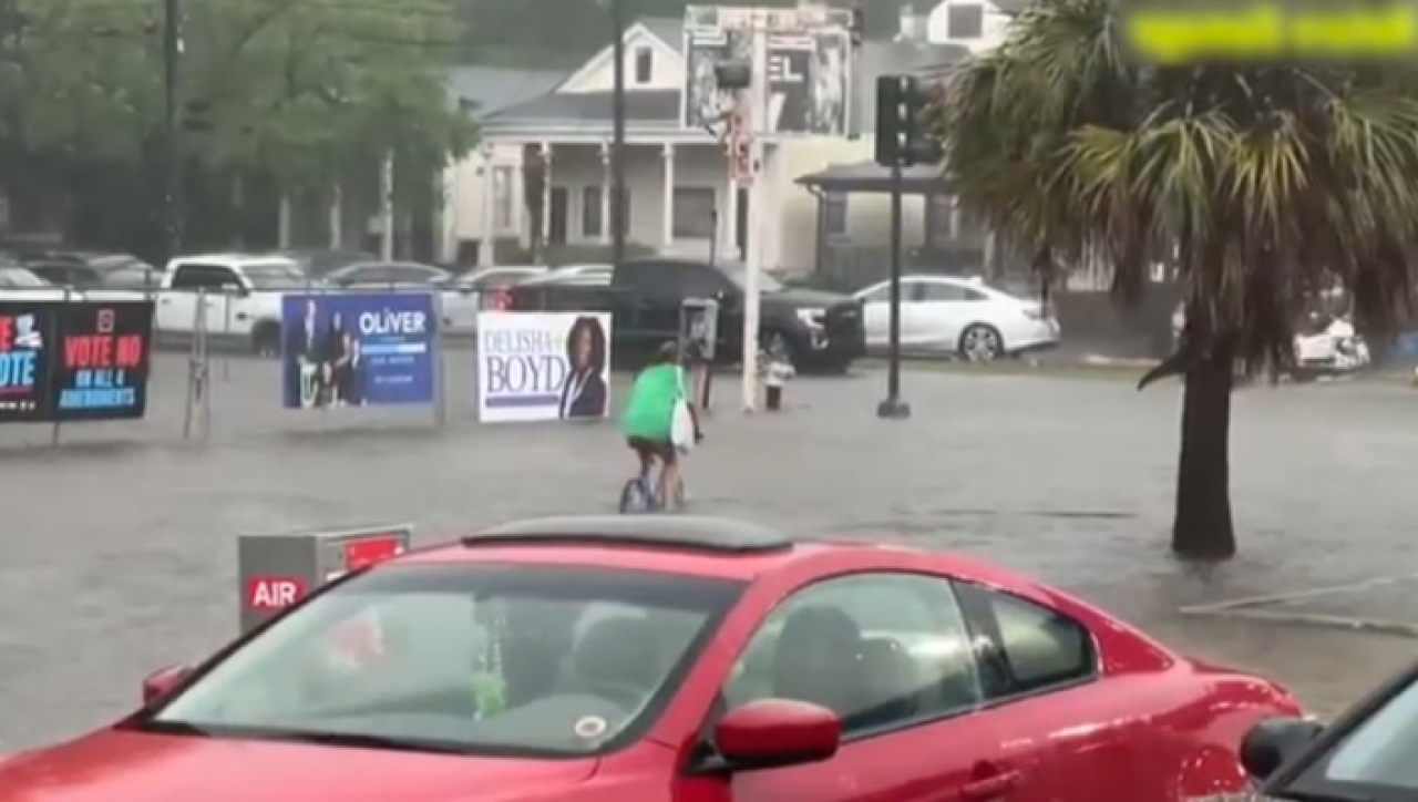 Сильные ливни вызвали наводнение в Оклахоме