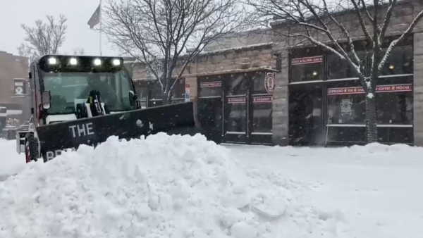 Сильный снегопад в США: погиб 61 человек