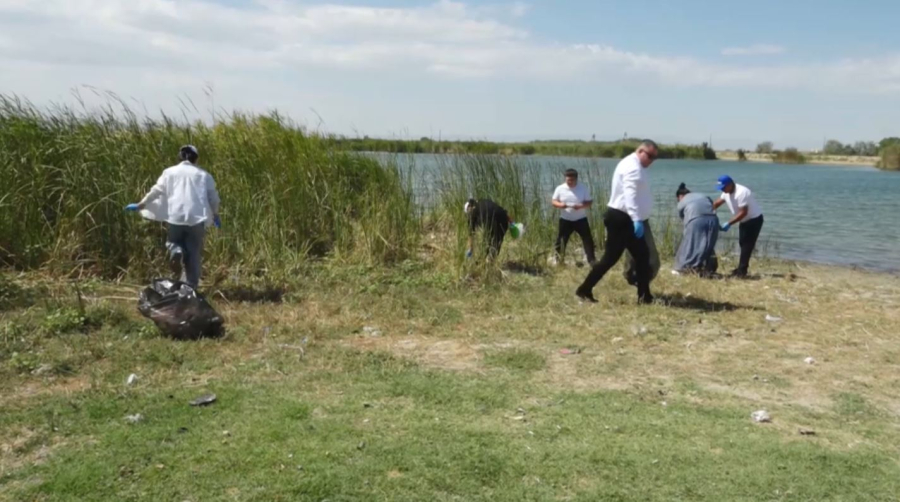 Сеңгірбай көлінің жағалауы қоқыстан тазартылды