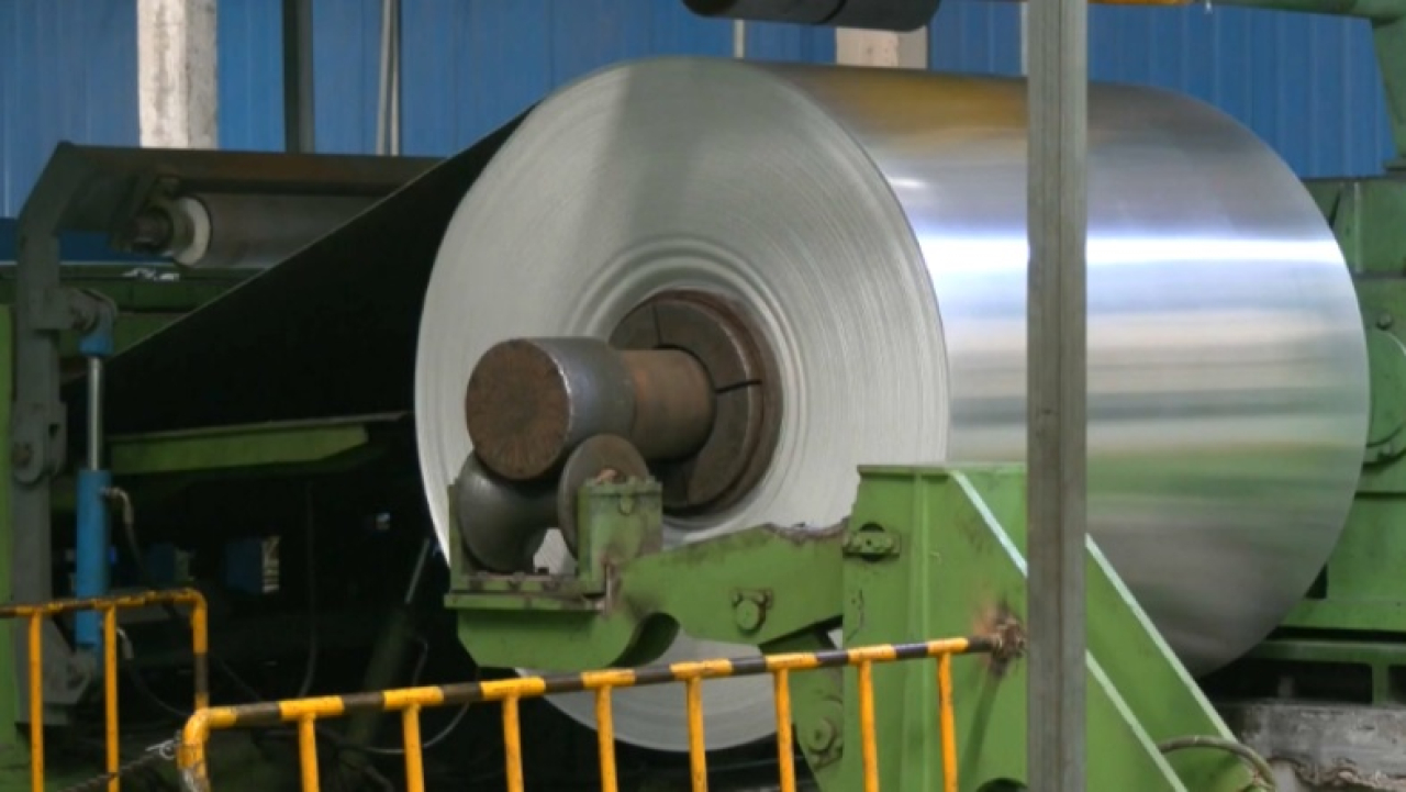 Мировые цены на алюминий упали на 15,4%