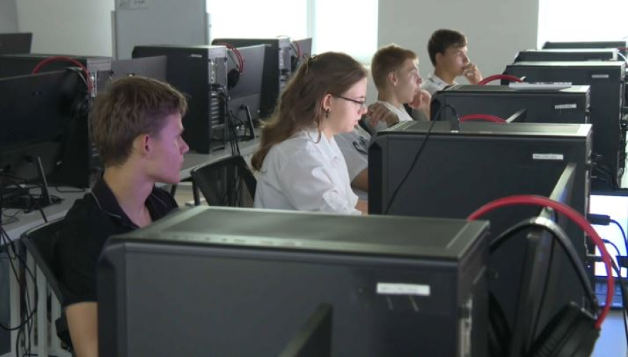 Экскурсию для студентов колледжей провели в Mangystau Hub