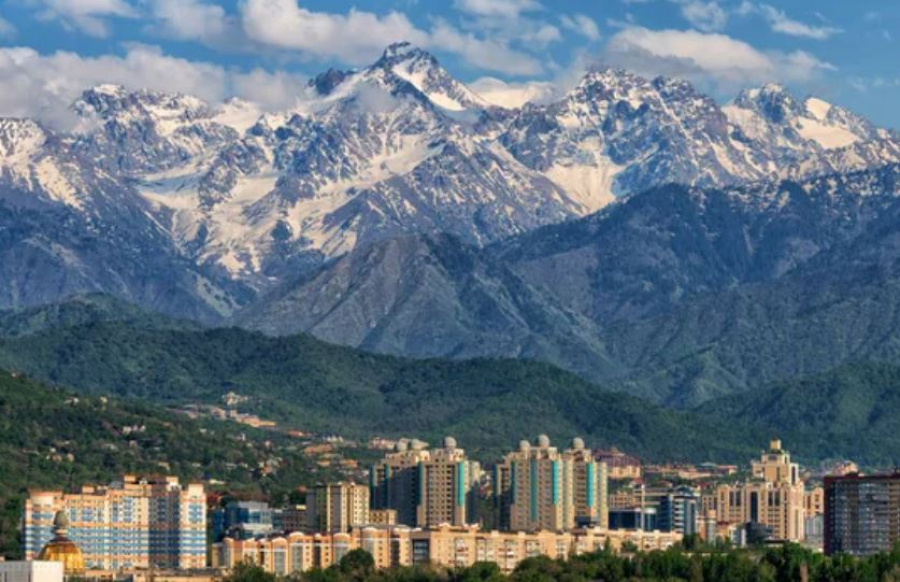 Алматы обновит проспект Райымбека