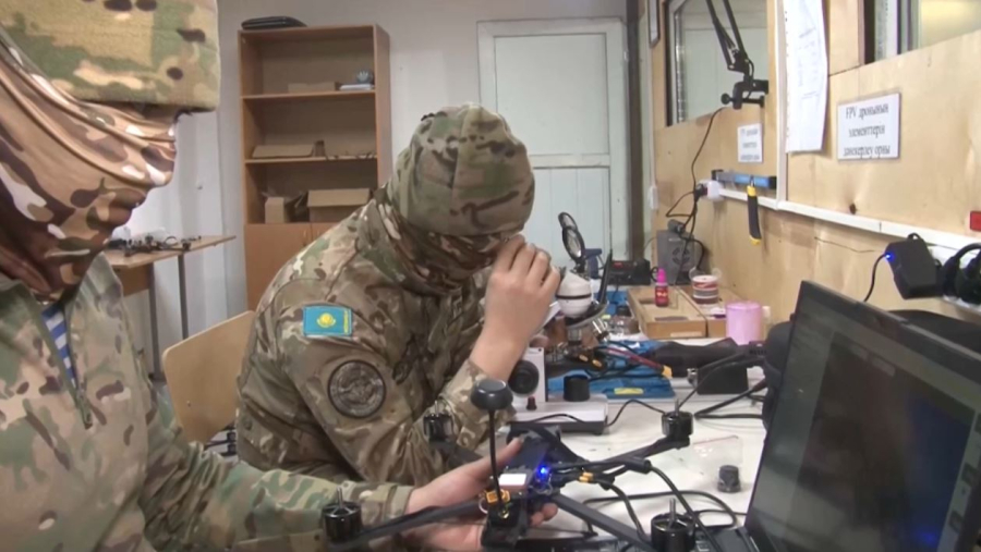 Әскери қызметшілер бір айда 100 шақты дрон жасап шығарды