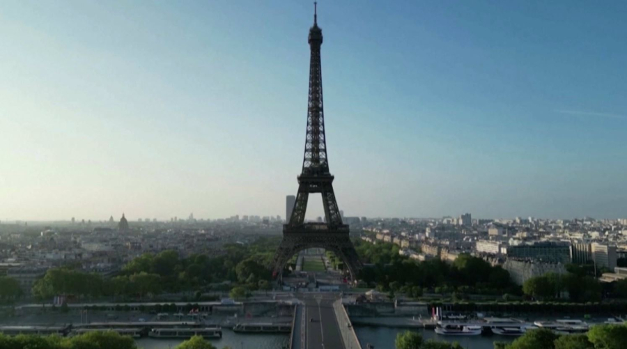 Франция әуе кеңістігін жапты