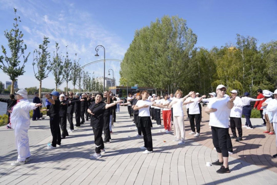 Более 23 тыс. пенсионеров в Астане бесплатно занимаются спортом, творчеством и изучают языки