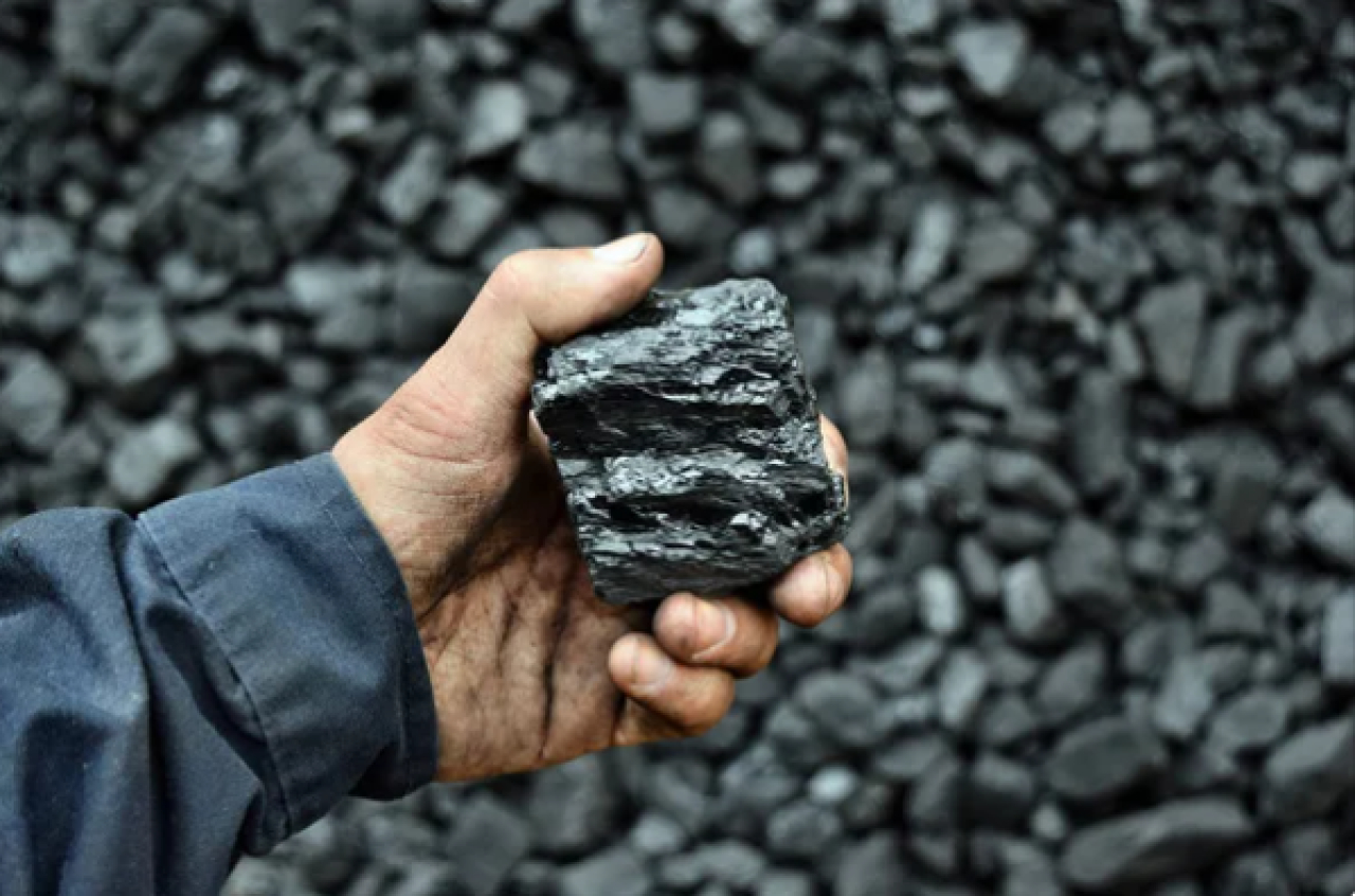 Сколько стоит уголь в преддверии отопительного сезона