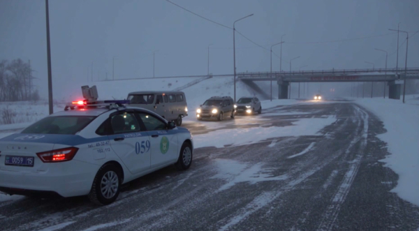 Ауа райының қолайсыздығына байланысты 8 өңірде тас жолдар жабылды